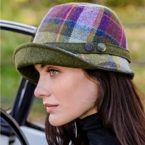 Mucros Weavers of Ireland women’s wool hat